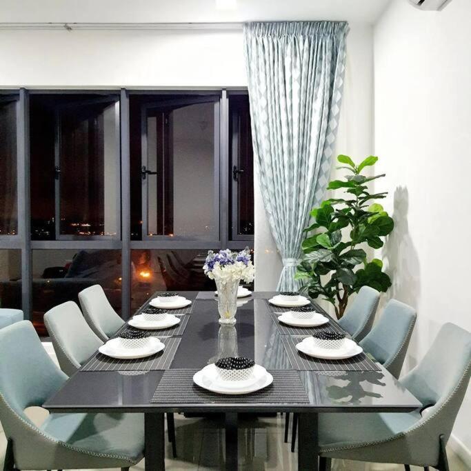 The Glass Homestay Putrajaya Esterno foto