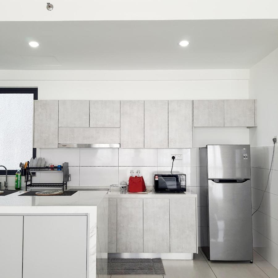 The Glass Homestay Putrajaya Esterno foto