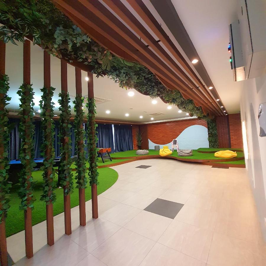 The Glass Homestay Putrajaya Esterno foto