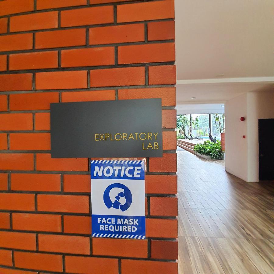 The Glass Homestay Putrajaya Esterno foto