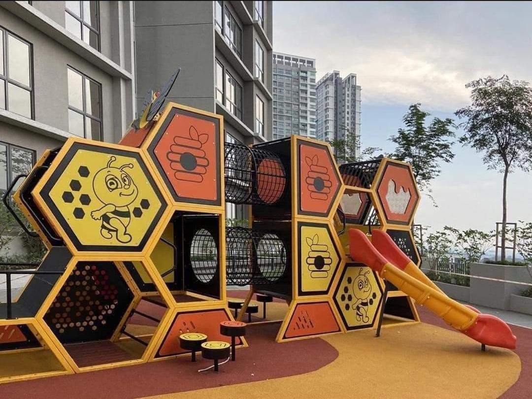 The Glass Homestay Putrajaya Esterno foto